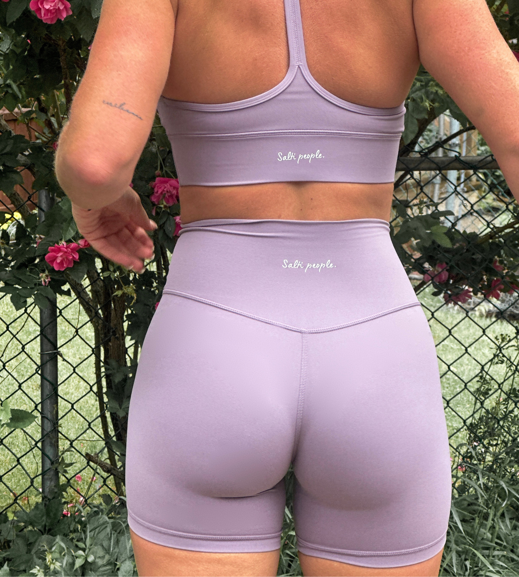 Base bike shorts: plum